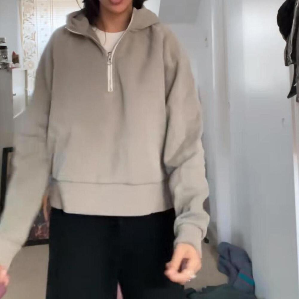 Vuori Women's Grey and Khaki Hoody - Picture 4 of 4